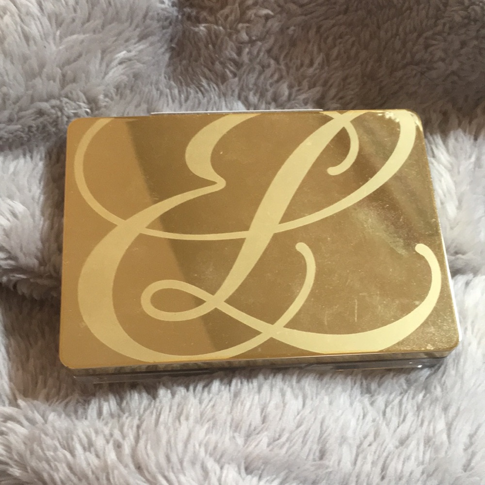 Estée Lauder blush in Peach Passion 🍑